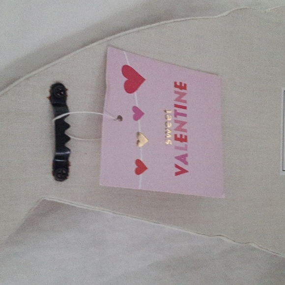 Gnome with Heart Valentine's  Day Fabric MDF Beaded Wall Plaque New - Picture 4 of 4